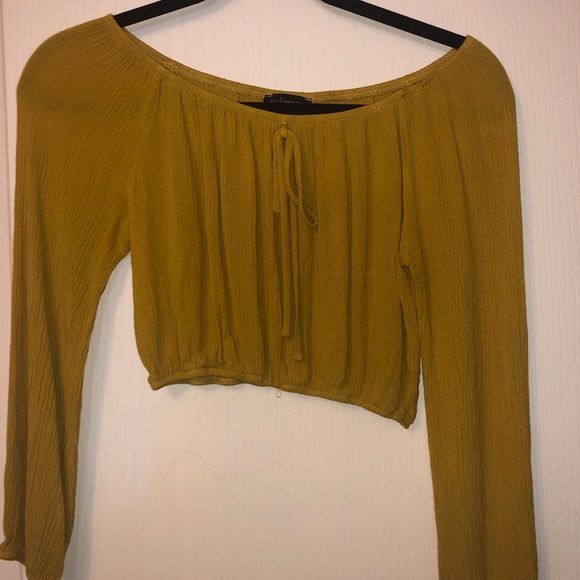 crop top - Picture 1 of 1